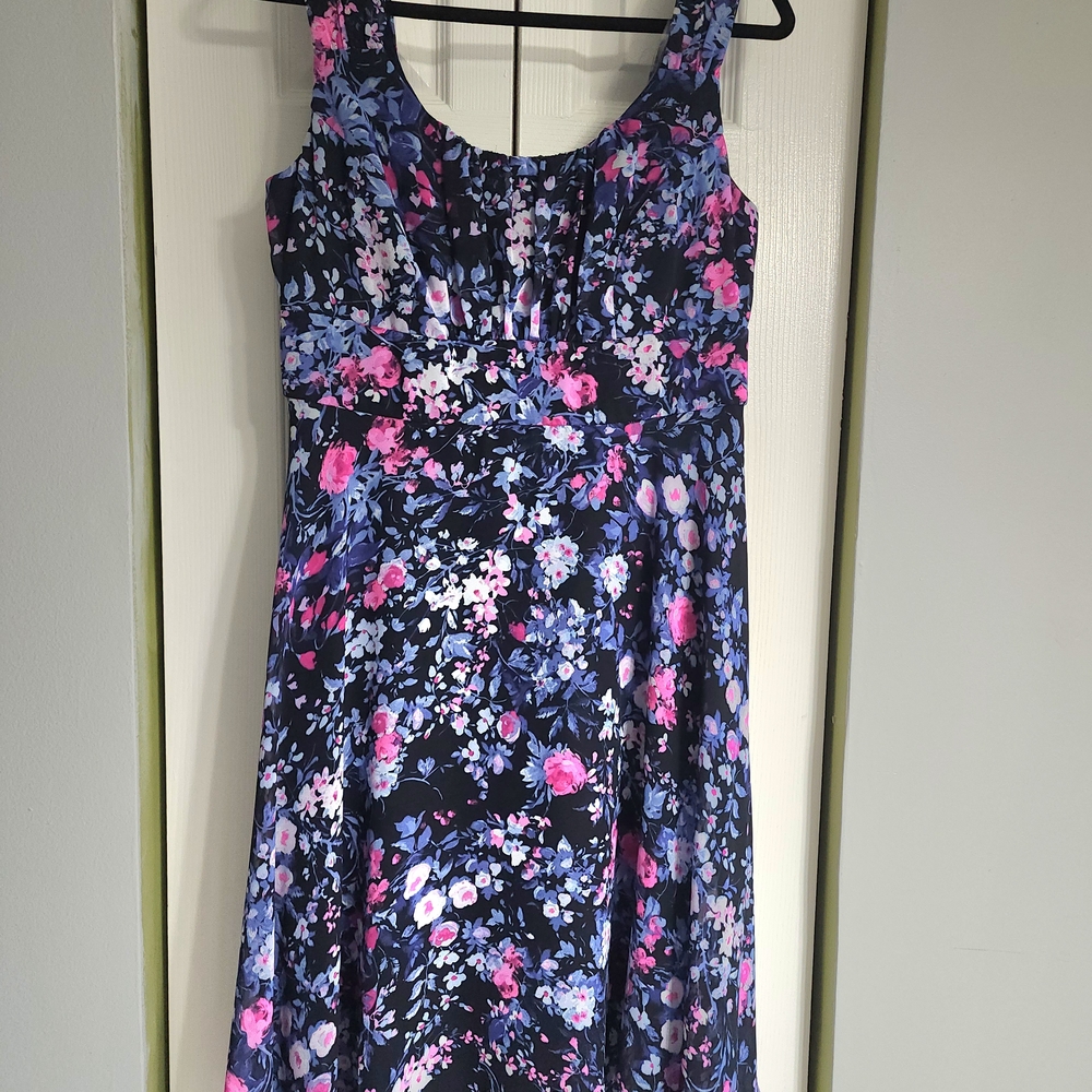 Connected Apparel Chiffon Summer Dress Floral Midi Dress Size 10P.